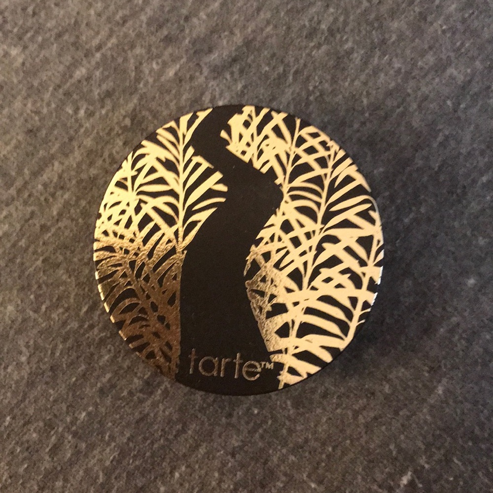 Finishing powder-Tarte